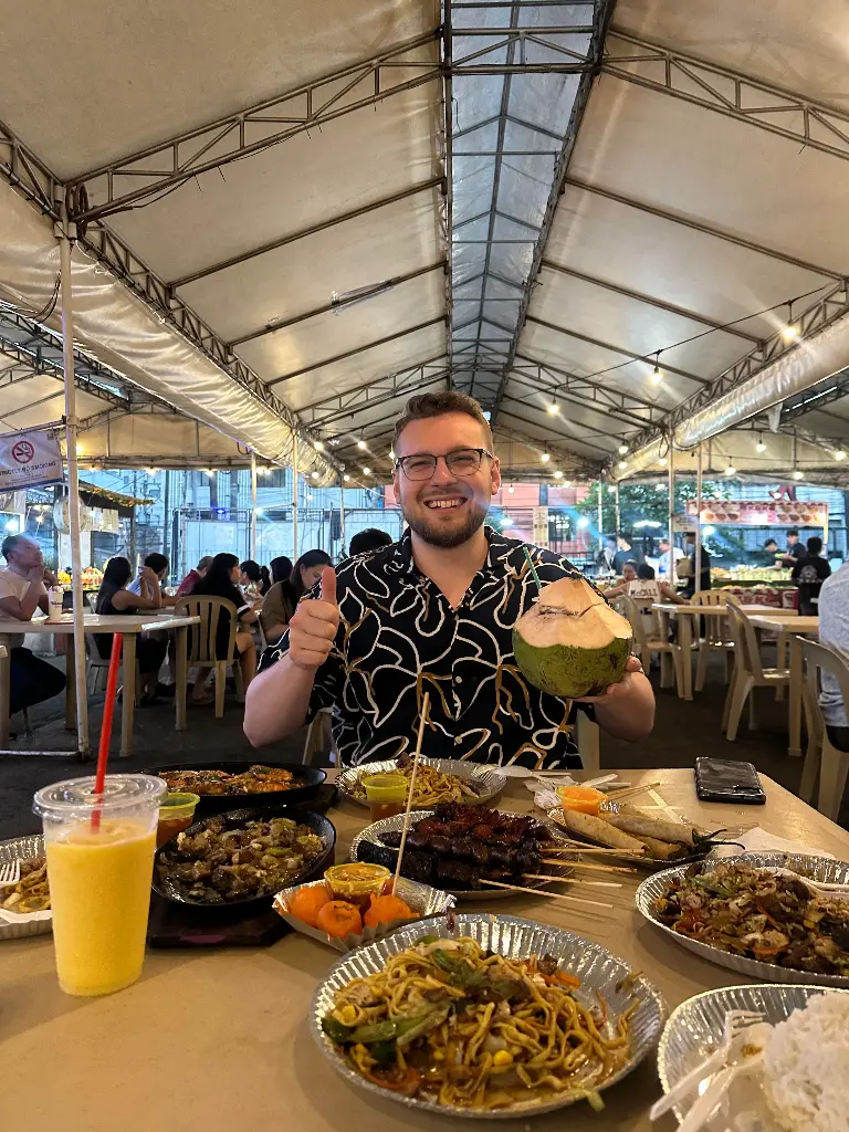 MAKATI Street Food Experience