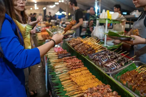 MAKATI Street Food Experience